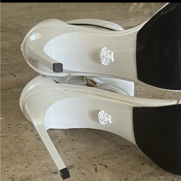 Versace White Women's Heels - Picture 10 of 10